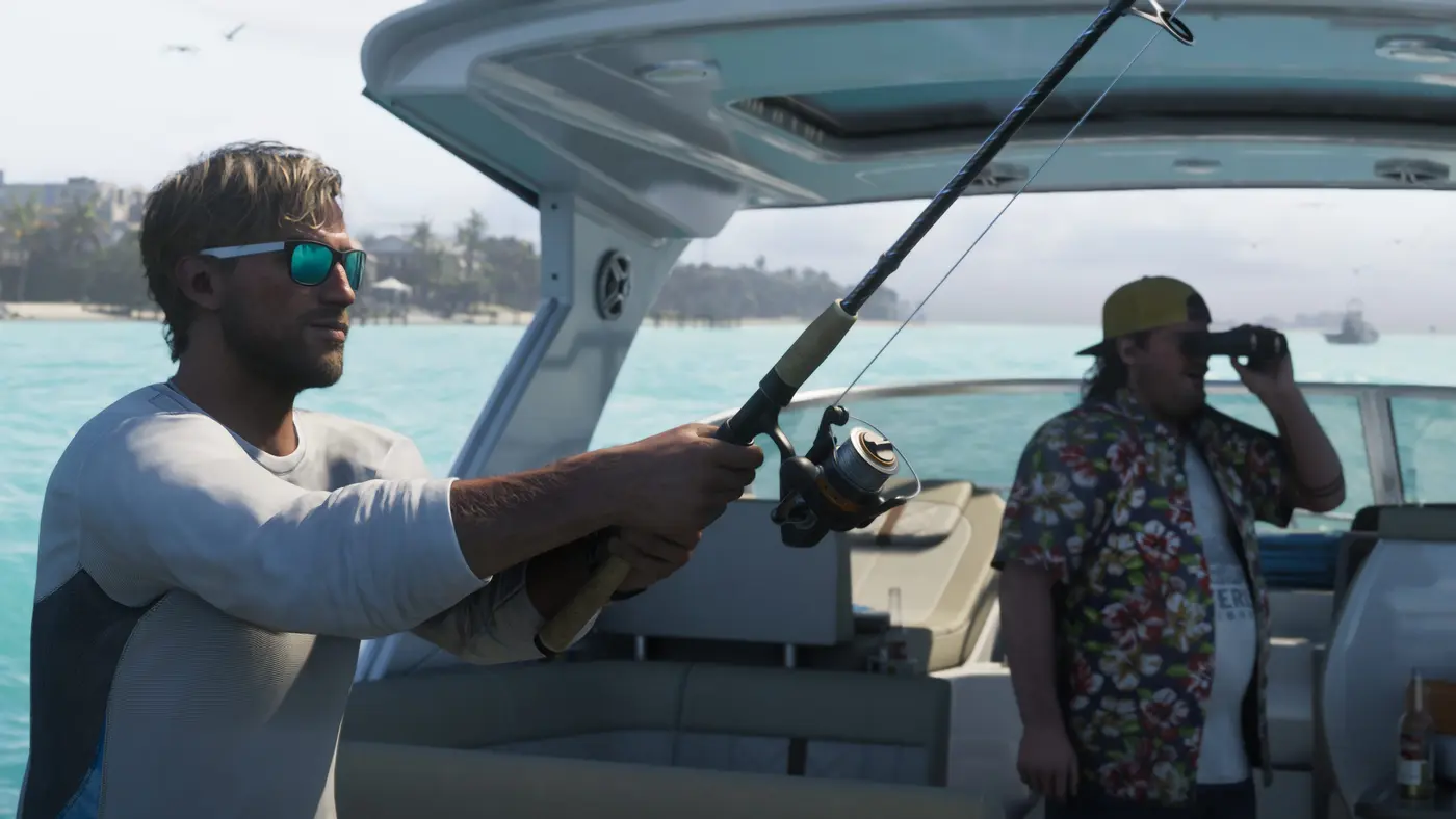 Jason Duval, lunettes de soleil, en train de pêcher depuis un bateau dans GTA VI, un comparse à l'arrière